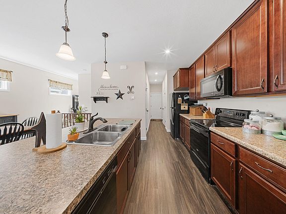 4th image of 1704 Braeburn Ct