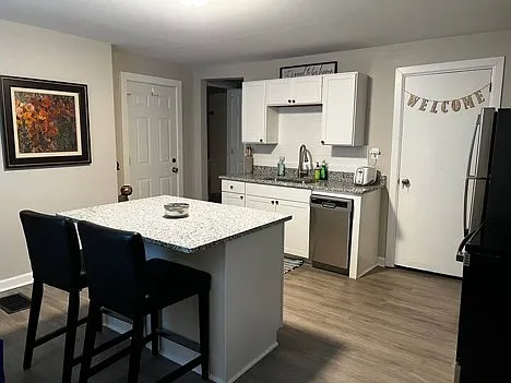 2 bed, 1273 sqft, $1,350 — Photo 4