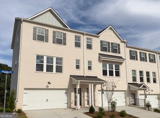 327 Dresden Cir, Tucker, GA 30084