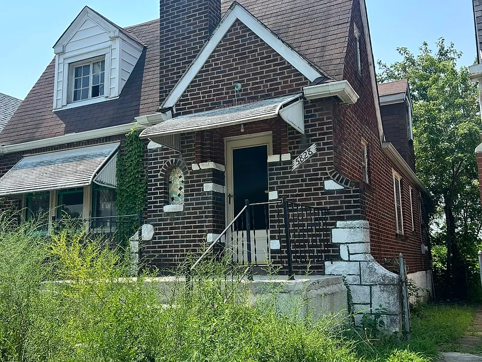 5828 Ferris Ave