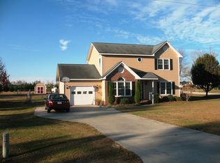 126 Camp Queen Rd, Swansboro, NC 28584