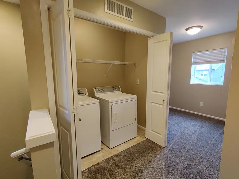 8726 Stockholm Ln NE — Photo 8