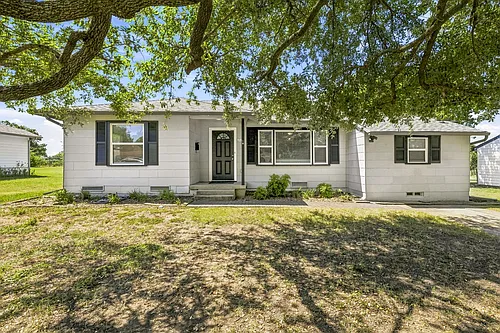 310 Hillcrest Ave Photo 1 310 Hillcrest Ave Photo 1