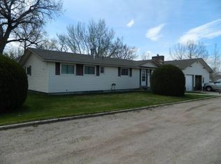 548 N 4th St, Douglas, WY 82633