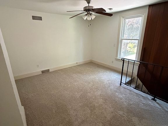 This is "wak through" bedroom or den. There are two rooms upstairs and the full bath
