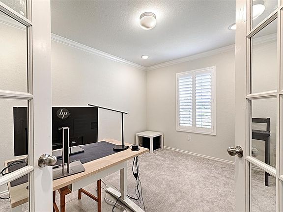 5th image of 1245 Vernon Dr