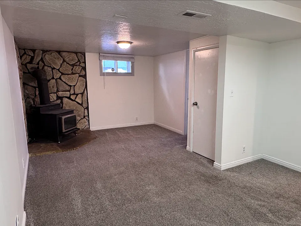 119 Ray St