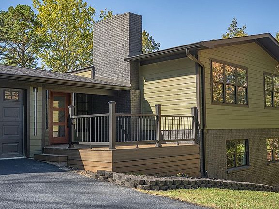 2nd image of 387 Dogwood Ln