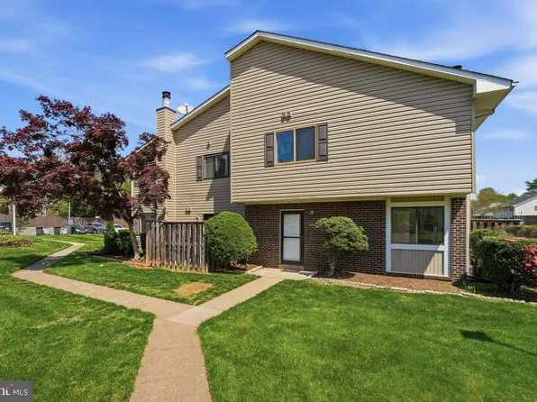 9019 Sandalwood Dr #D, Manassas, VA 20110