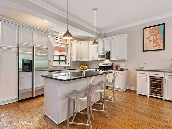 5th image of 2659 N Ashland Ave