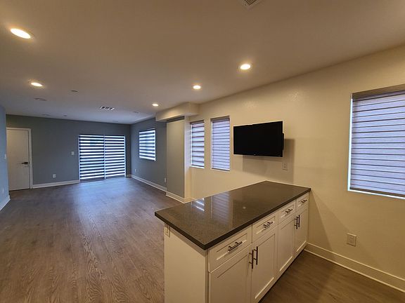 2nd image of 125 N Mountain View Ave #125/5