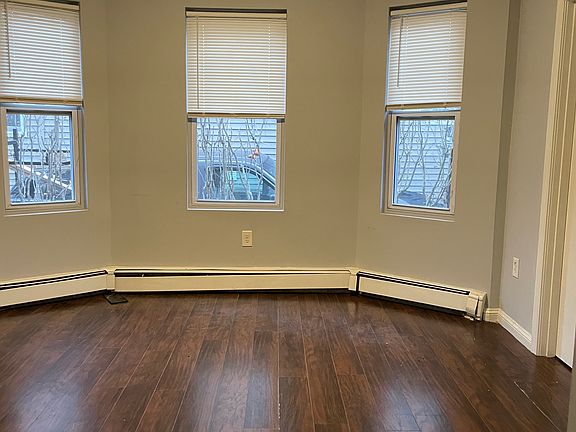Room1