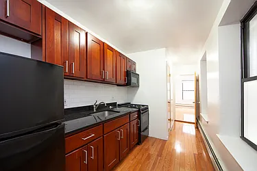 Rented by R New York