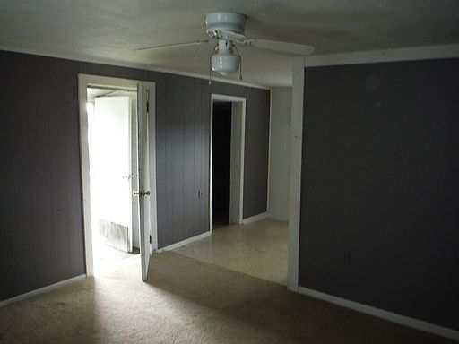 3rd image of 109 1/2 Sullivan St