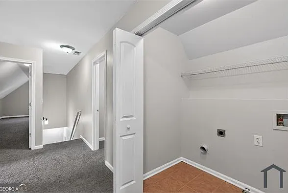 164 Nathan Rd SW — Photo 9