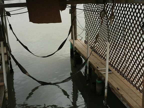 The dock and sling lift