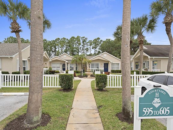 2nd image of 599 NW San Remo Circle