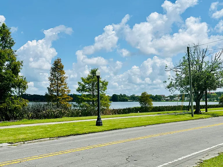 101 Lake Hunter Dr #16 — Photo 16