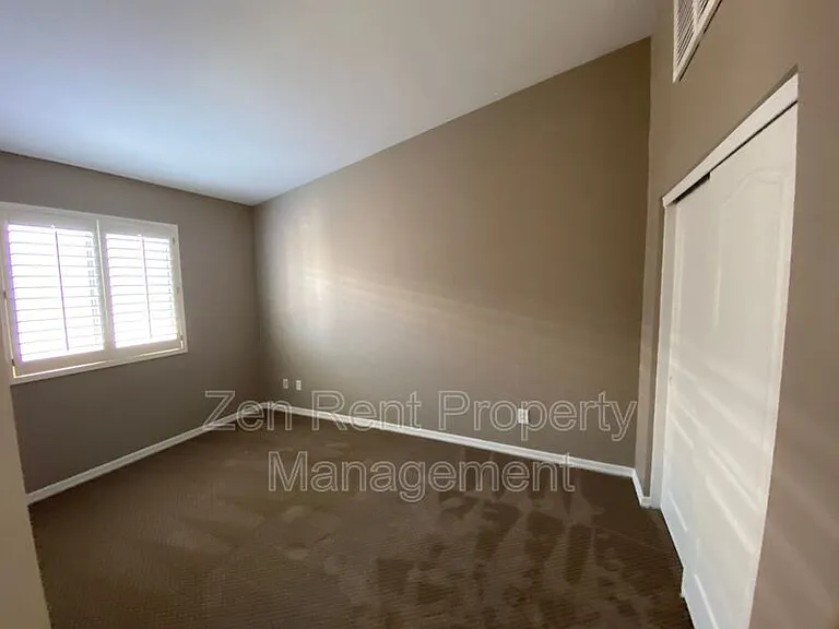 426 S Burk St — Photo 20
