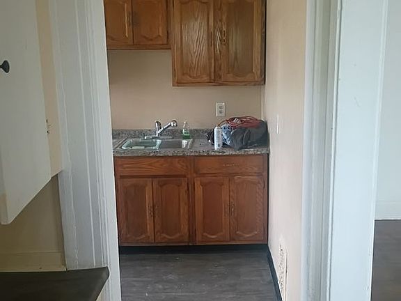 3rd image of 600 Bellevue Ave Unit 2