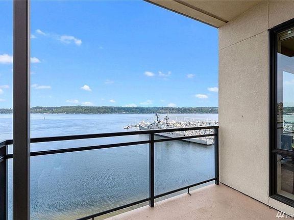 5th image of 400 Washington Ave Unit 308