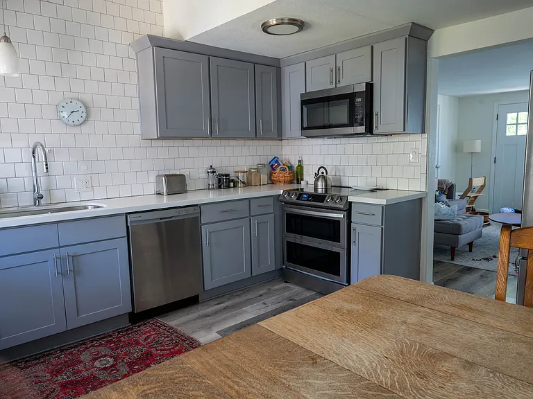 6804 SE 76th Ave — Photo 3