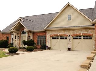 9 Overlook Dr, Pittsburgh, PA 15238