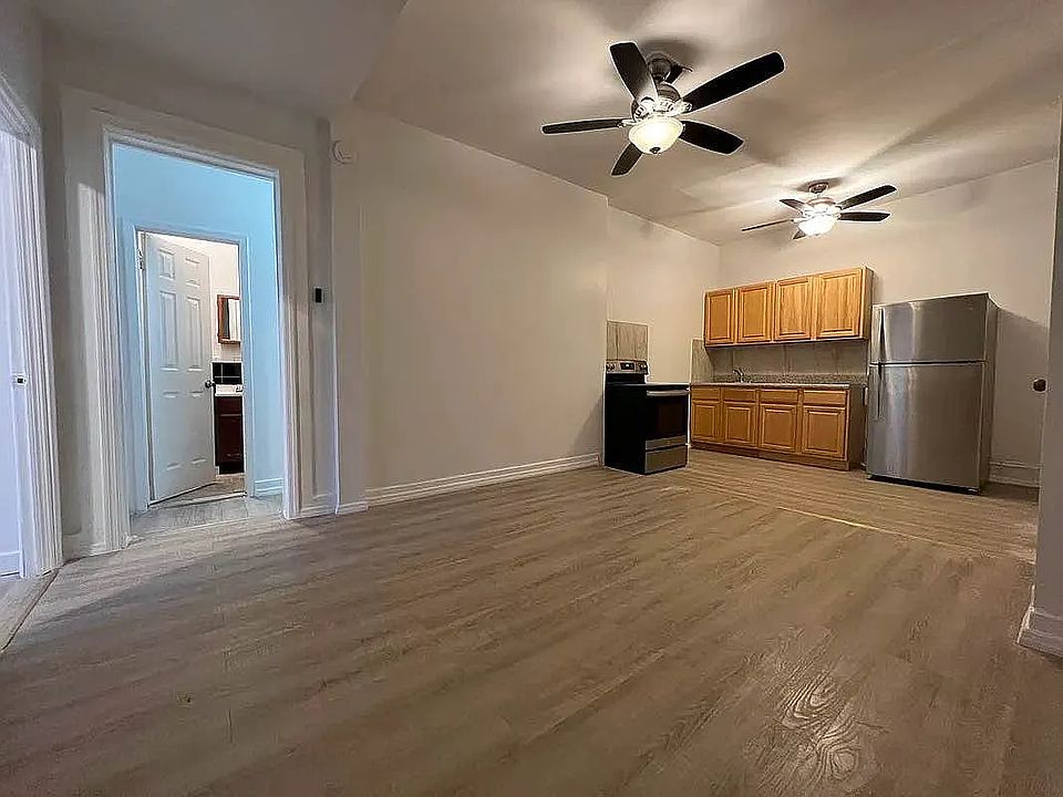 1st image of 19 Cornelia St #3R