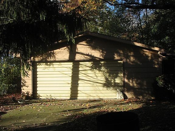 5th image of 8198 N Tippecanoe Dr