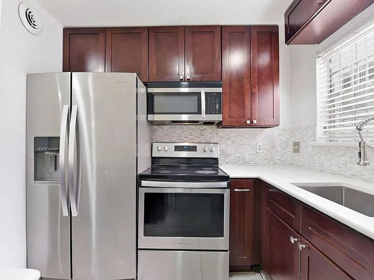 7900 Westheimer Rd #147 — Photo 11