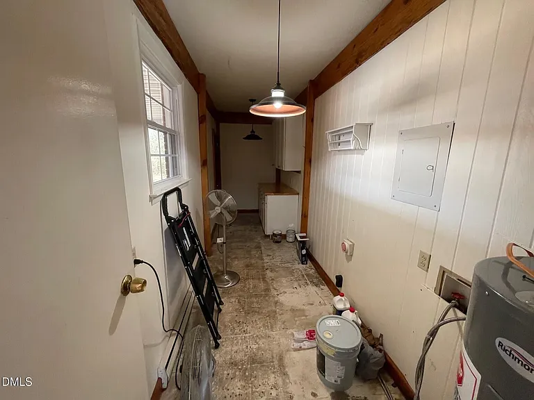 280 Montague Rd — Photo 28