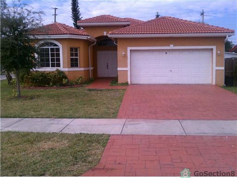 1st image of 1101 NW 29th Ter