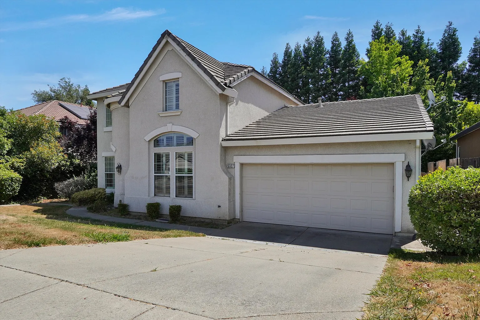 5327 Brookfield Cir photo 1