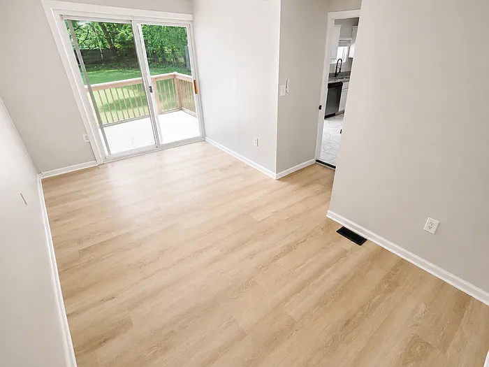 931 Crestline Dr — Photo 7