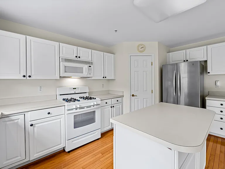 48 Winterberry Ct — Photo 9