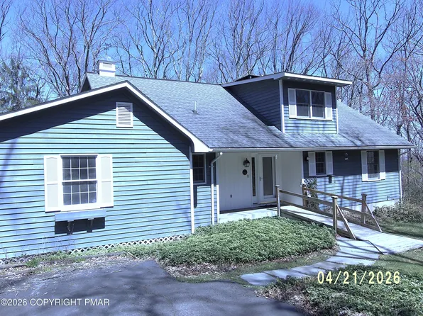 384 Devils Hole Rd, Cresco, PA 18326