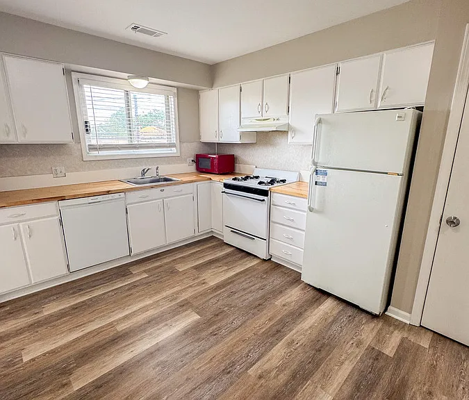 321 Fountain St NE #5 — Photo 1