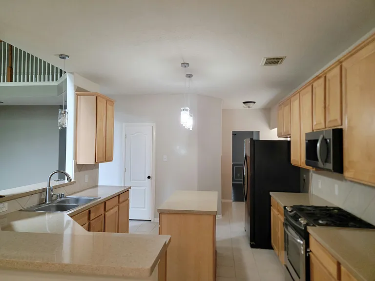 29710 S Legends Chase Ct — Photo 6