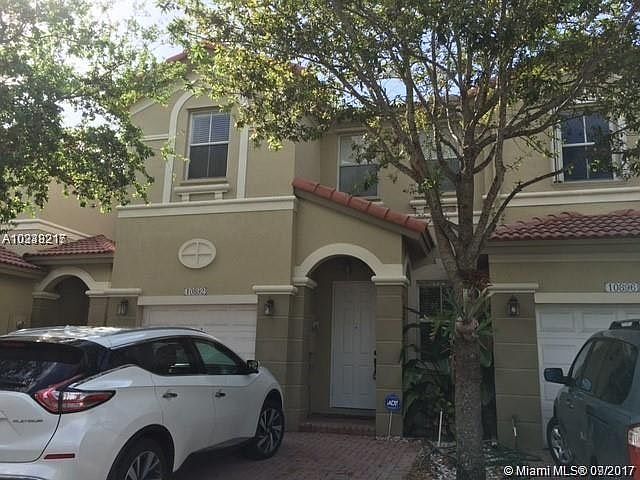 1st image of 10892 NW 79th St