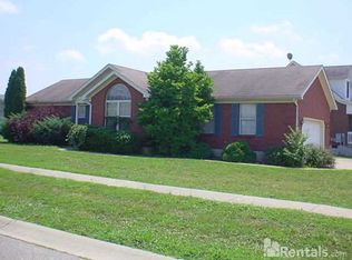 3908 Hillcross Dr, Louisville, KY 40229