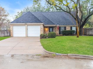 2637 Bennington Ct, Grand Prairie, TX 75052