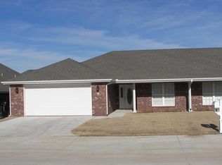 1209 Willow Park Dr, Bartlesville, OK 74006