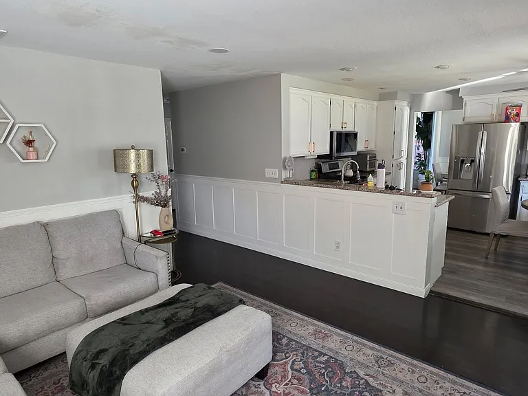 430 Guinevere Ct — Photo 7