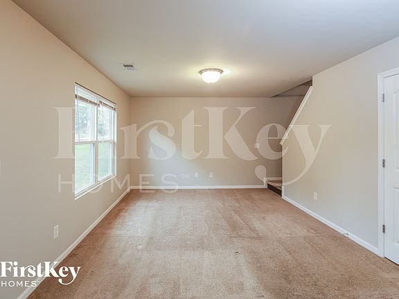 2nd image of 513 Ellingsworth Ln