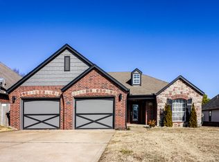 832 E Vancouver St, Broken Arrow, OK 74012