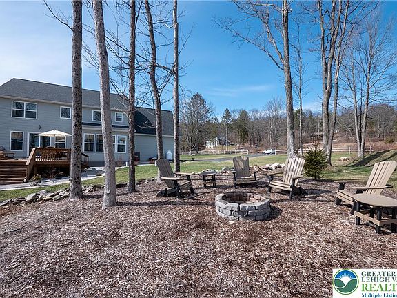2nd image of 106 Lumbermill Ln