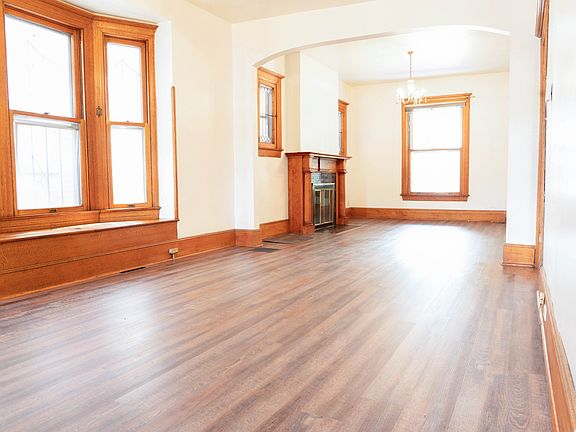 5th image of 2060 N Ogden St