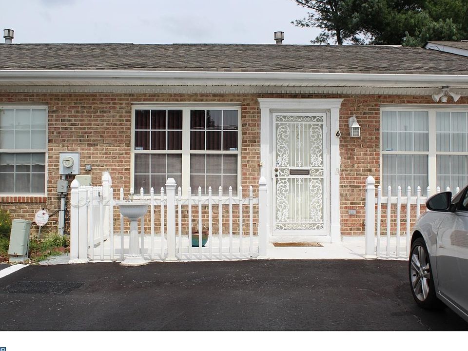 1st image of 6 Pepperwood Ln