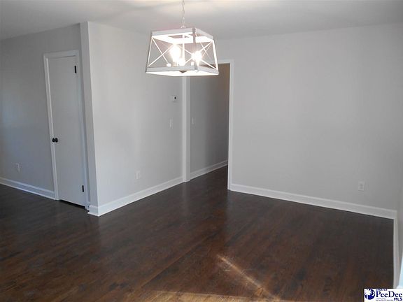4th image of 2401 S Rosemary Ave