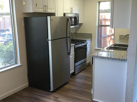 5th image of 5311 College Oak Dr #24